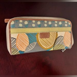 Fossil wallet